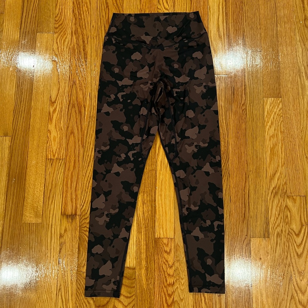 Balance Athletica (now Vitality) Ascend Base Camp Camo Leggings